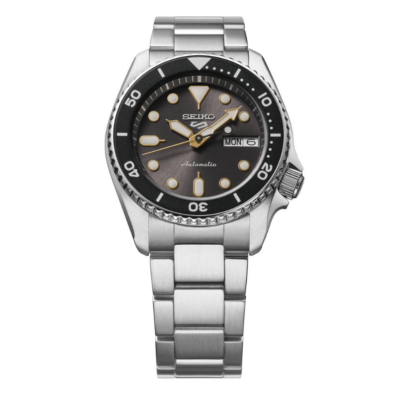 Seiko 5 Sports SKX “Street Stonewash” - 38 mm