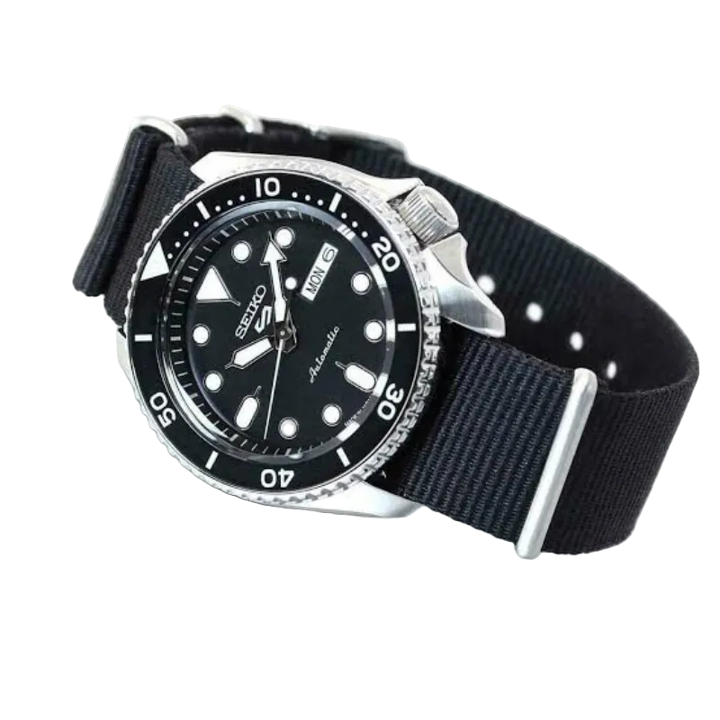 Seiko 5 Sports SKX Black NATO 42.5mm