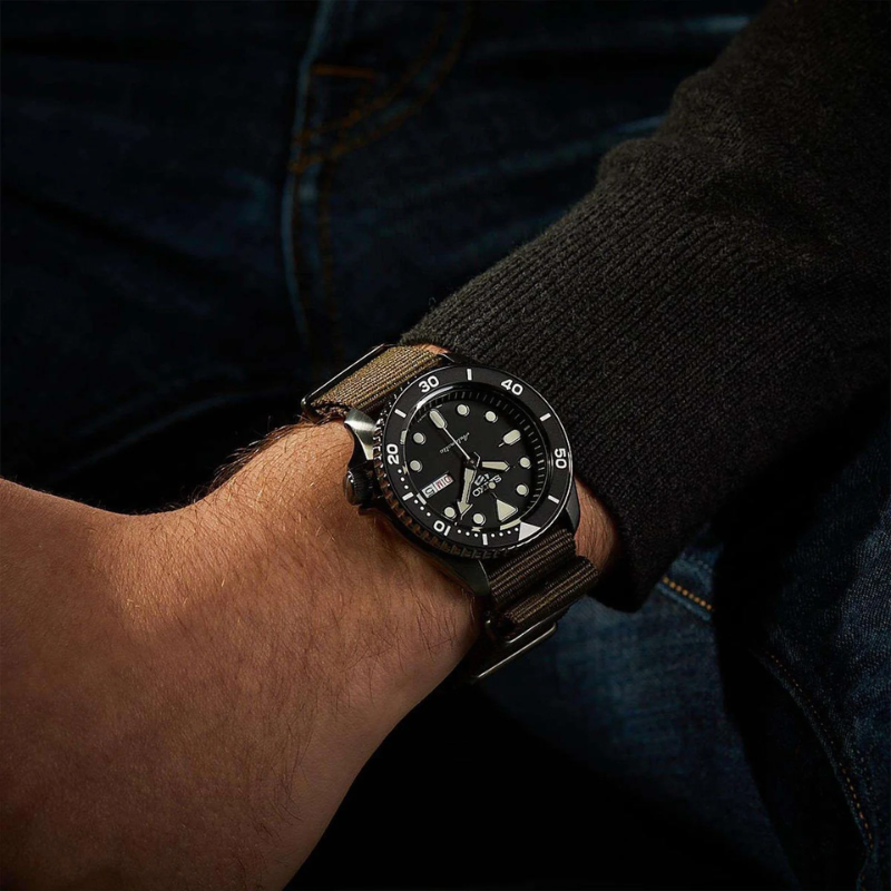 Seiko 5 Sports SKX Black & Green NATO Automatic 42.5mm